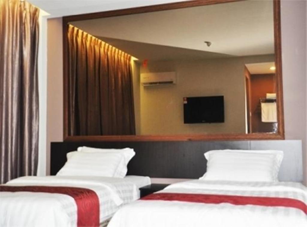 Goldenhill Hotel Kota Kinabalu Værelse billede